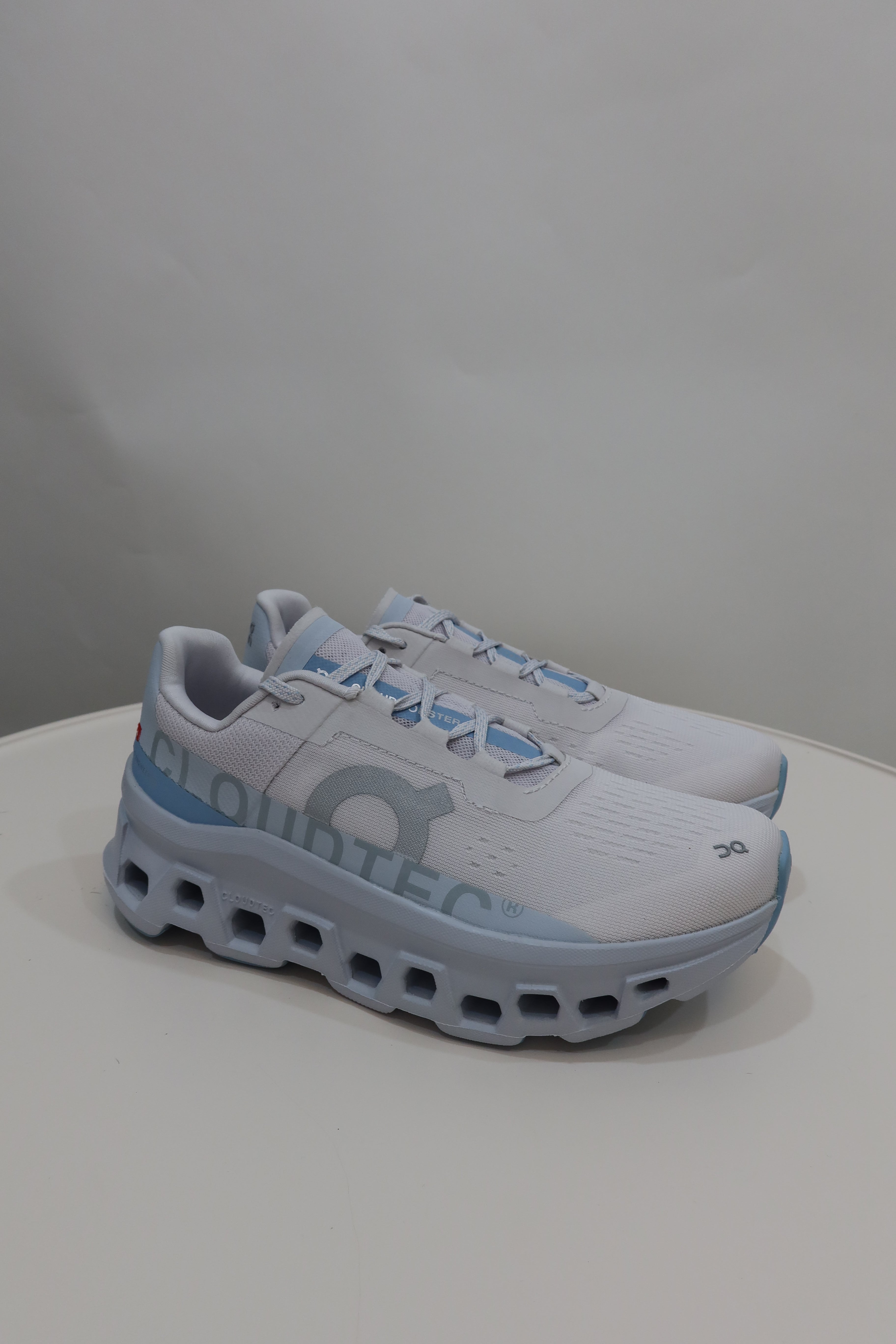 ON CLOUD MONSTER