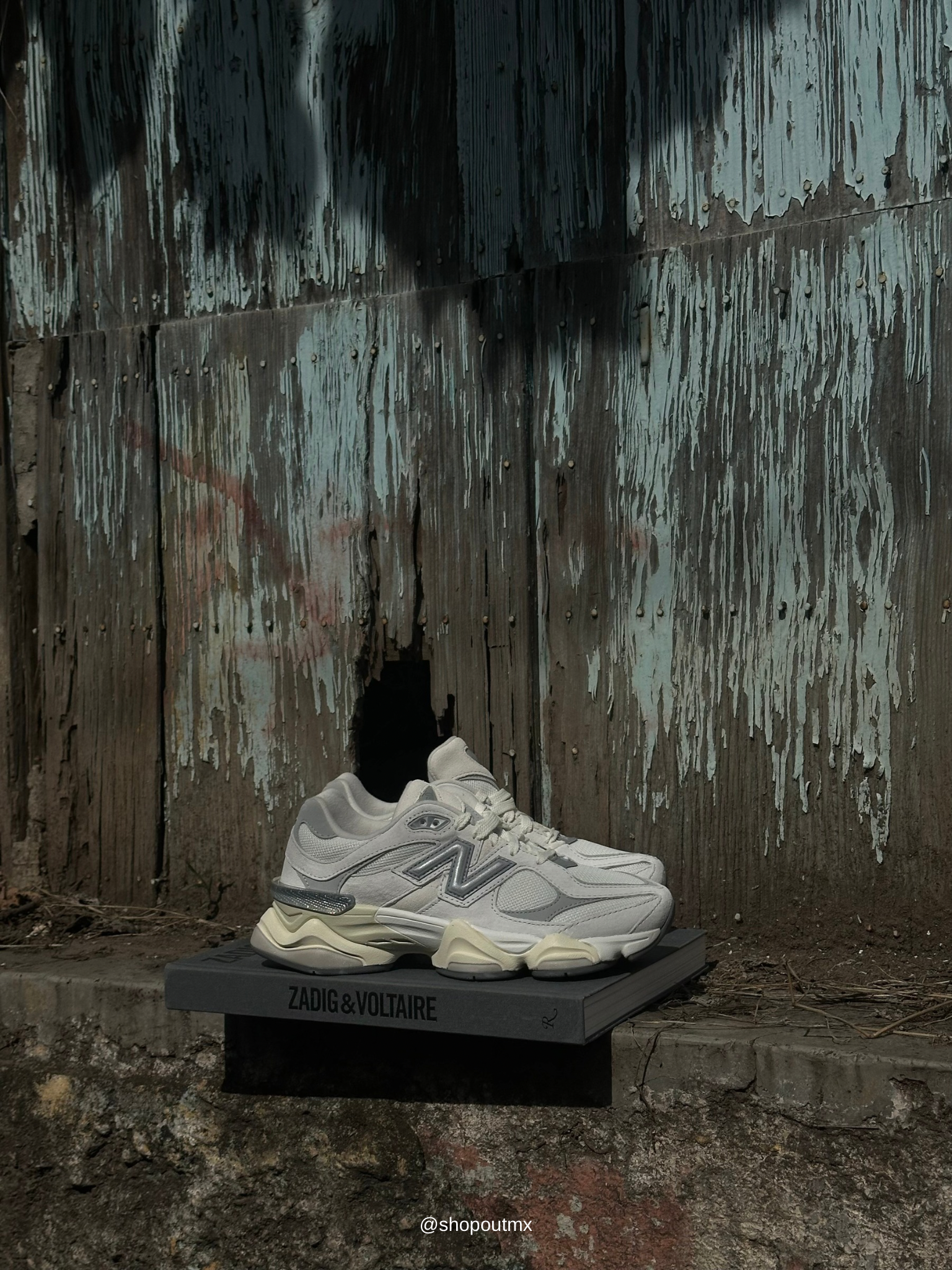 NEW BALANCE 9060