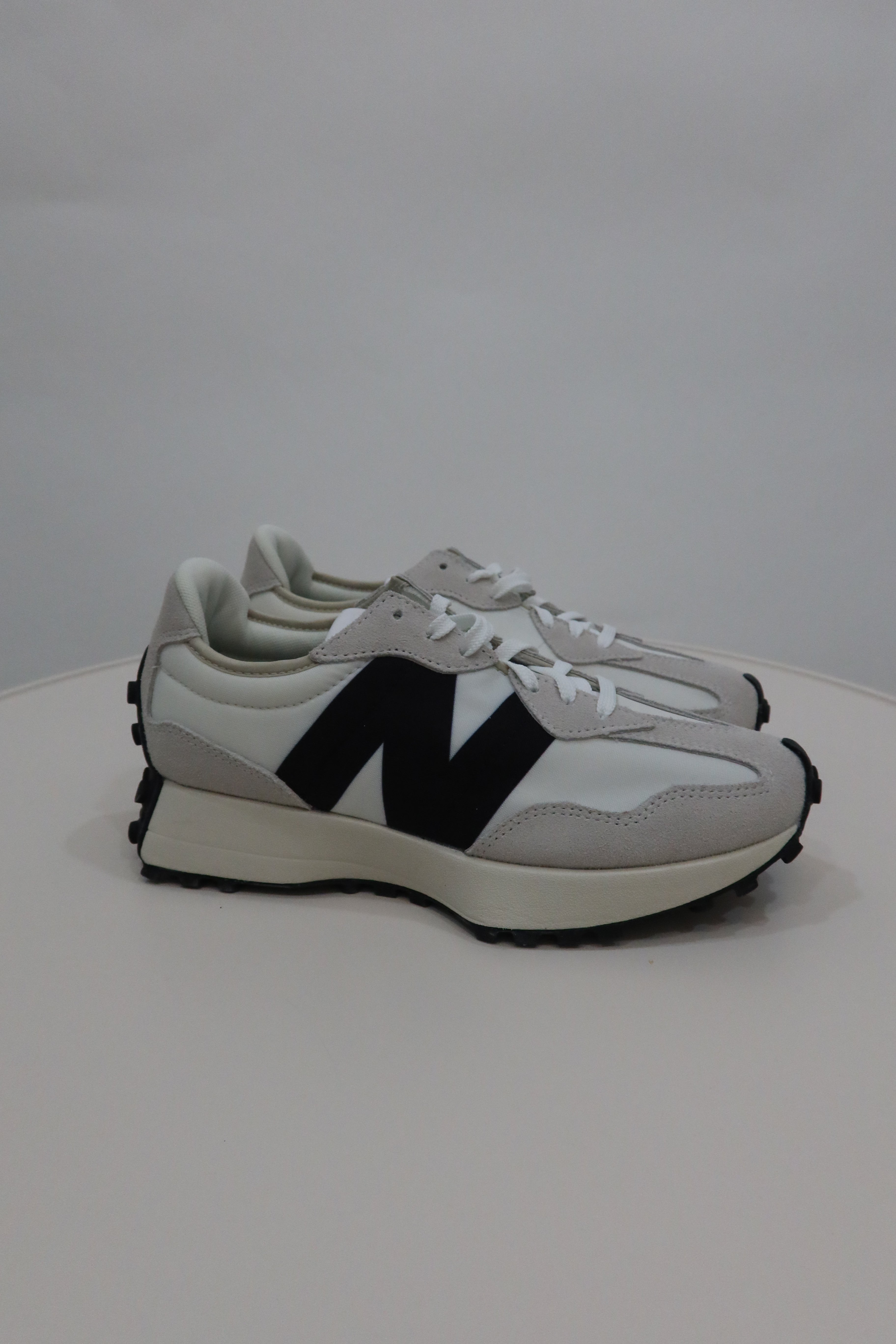 NEW BALANCE 327