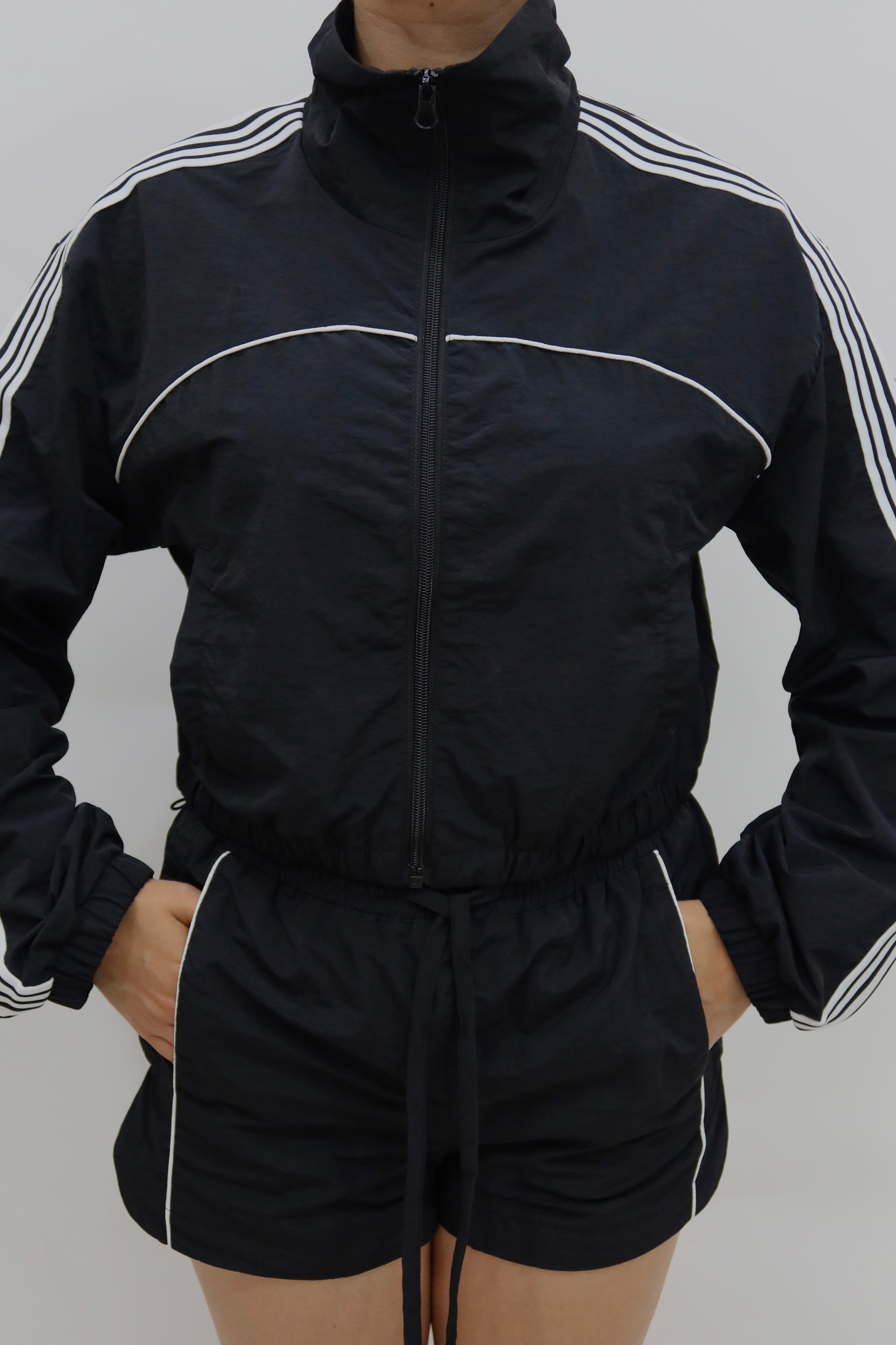 SET DEPORTIVO SHOP OUT
